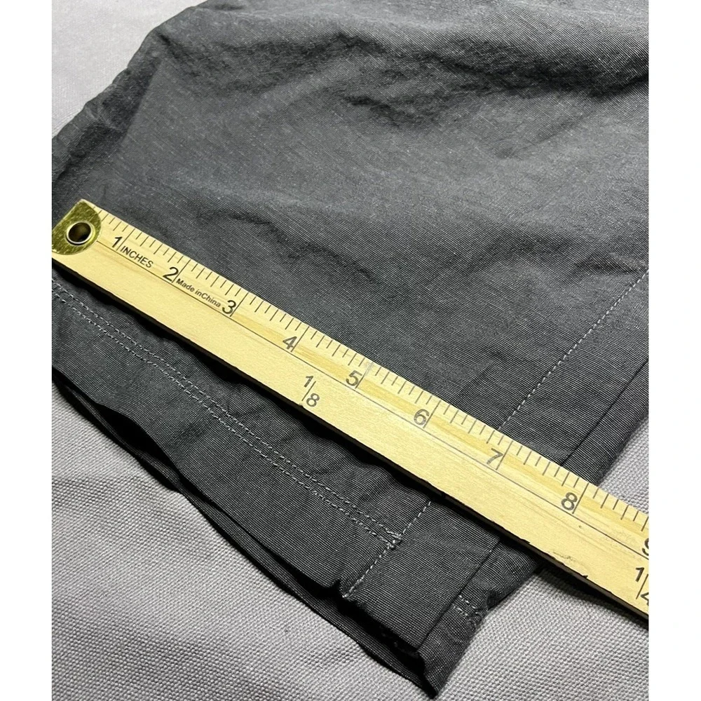 North Face Cargo Zip Off Convertible Pants Shorts Mens L OD Green Hiking (38x28)